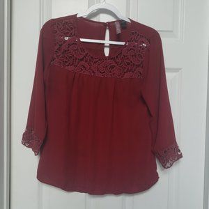 Love & Let Love Blouse with Keyhole back size M